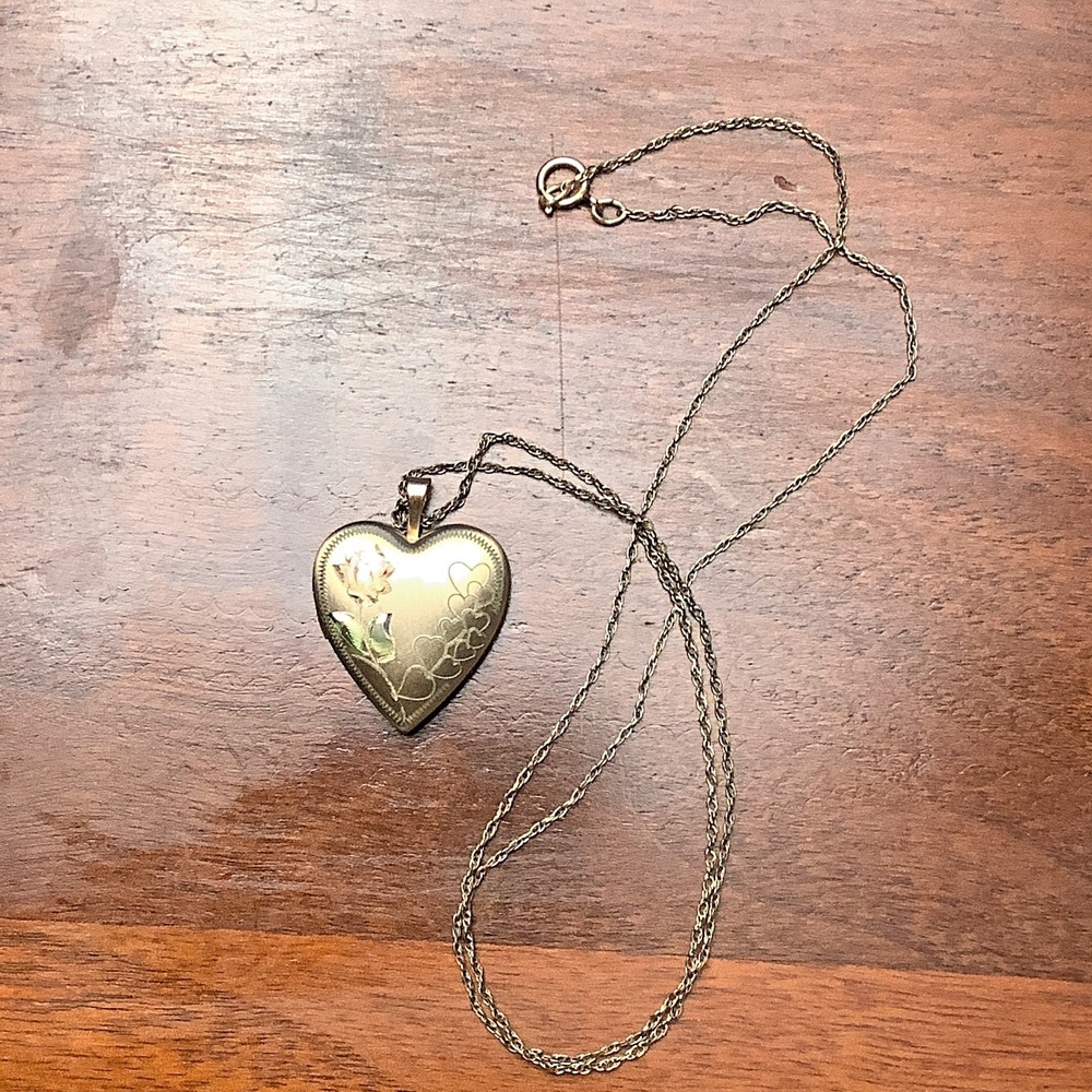 Vintage 14K Gold Filled Heart Locket Necklace Etched Rose Floral 17" Rope Chain
